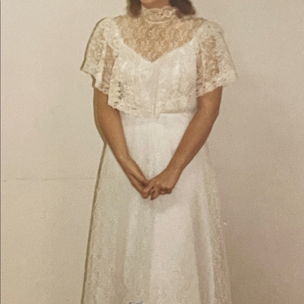 Vintage Ruffled Tiered Off-Shoulder Bridal Gown - Picture 12 of 12